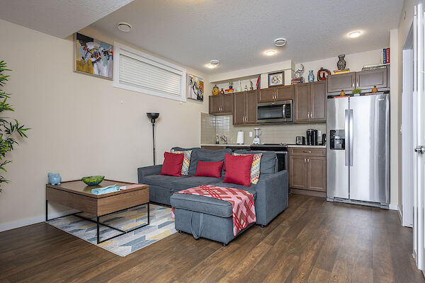 Calgary 1 bedroom Basement for rent. Property photo: 582264-3