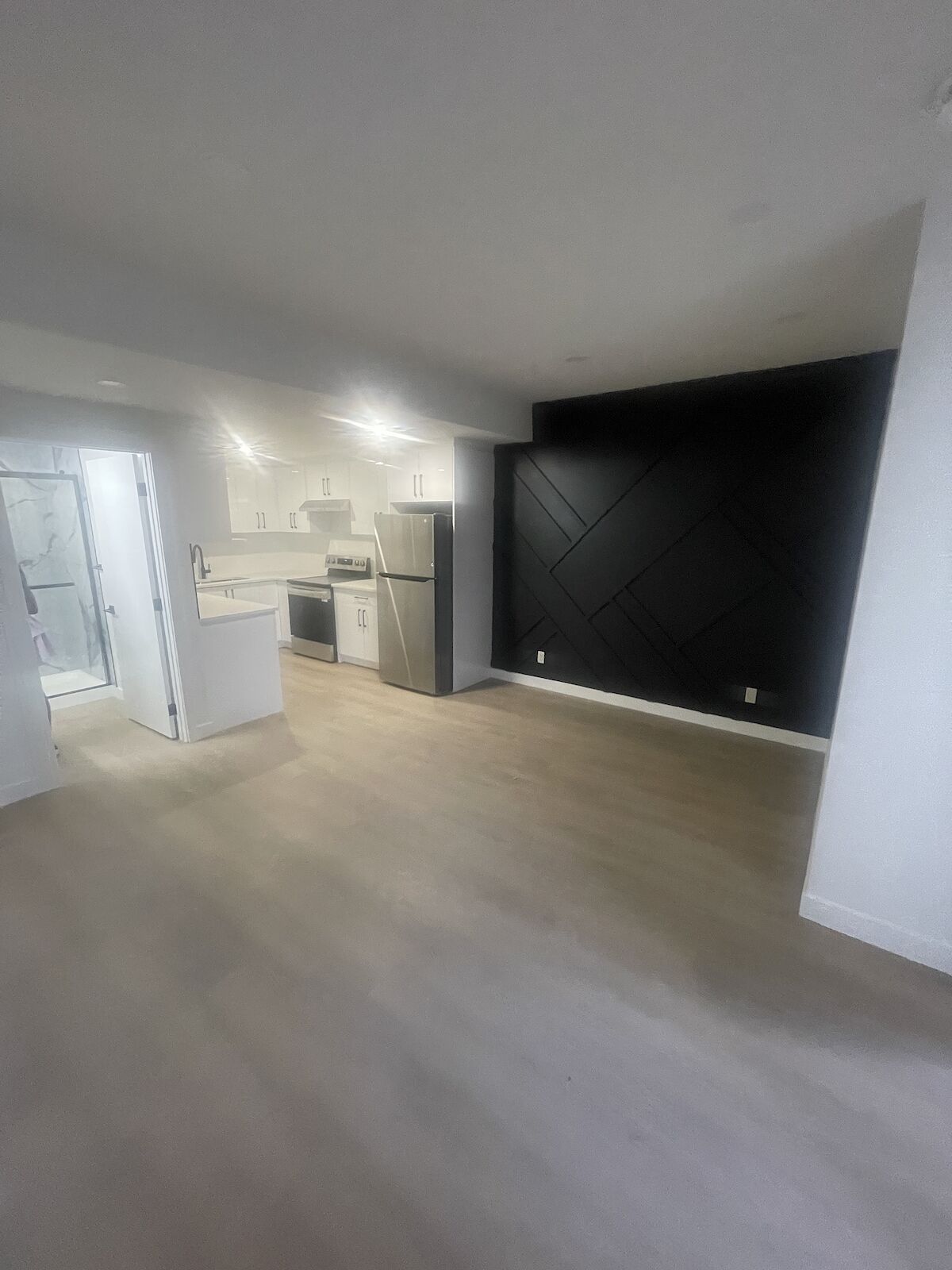 Calgary 2 bedrooms Basement for rent. Property photo: 582472-1