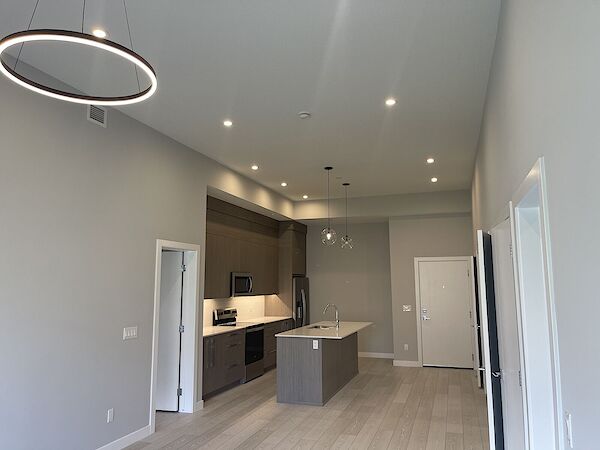 Calgary 3 bedrooms Condo Unit for rent. Property photo: 582484-3