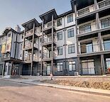 Nearly New! 2 Bedrooms Condo Apt on the 4th Floor in Sage Hill!
