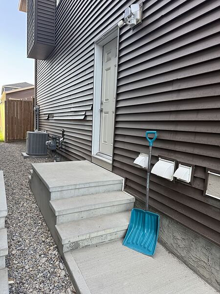 Calgary 1 bedroom Basement for rent. Property photo: 582987-2