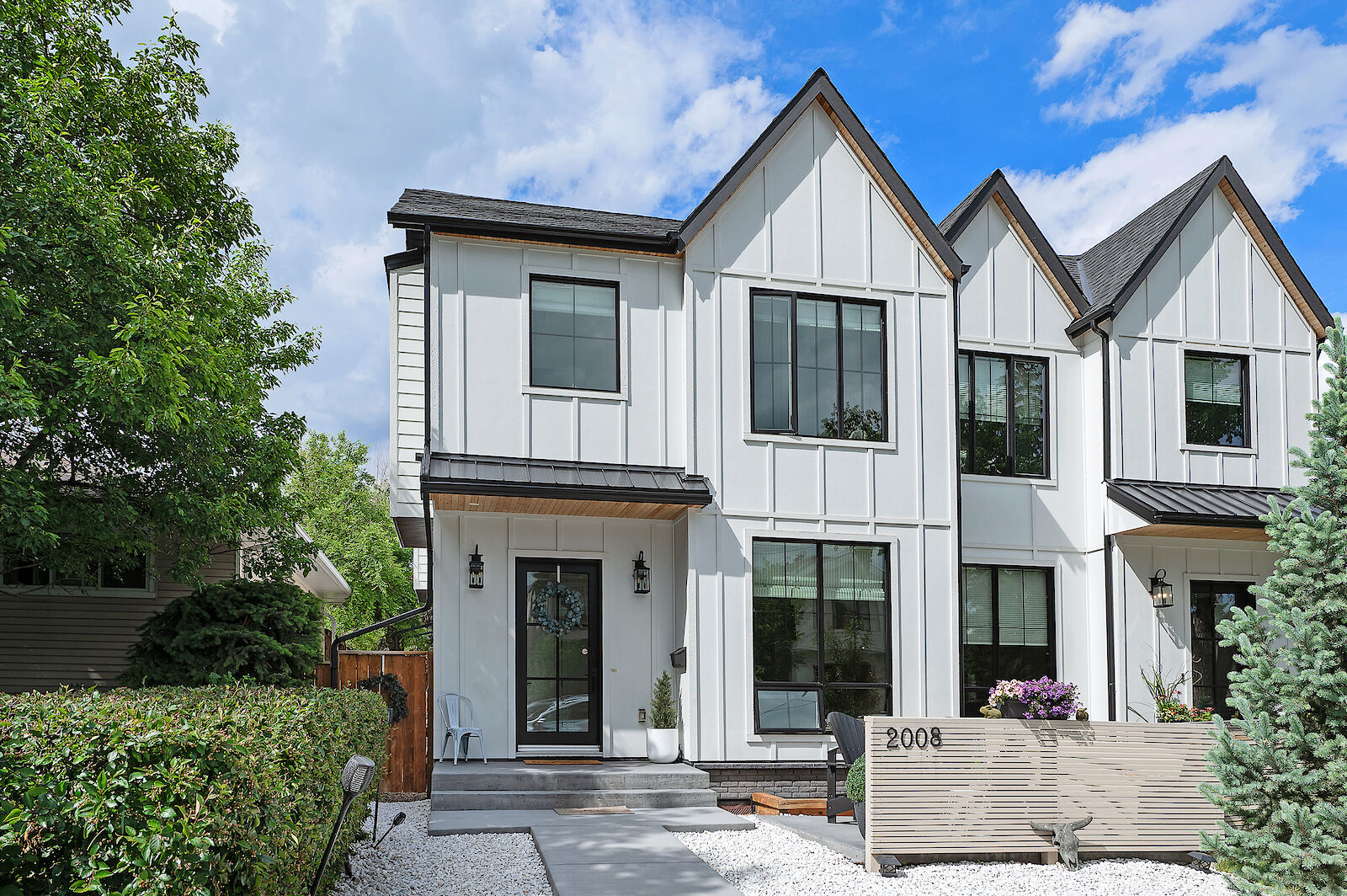 Calgary 4 bedrooms House for rent. Property photo: 583133-1