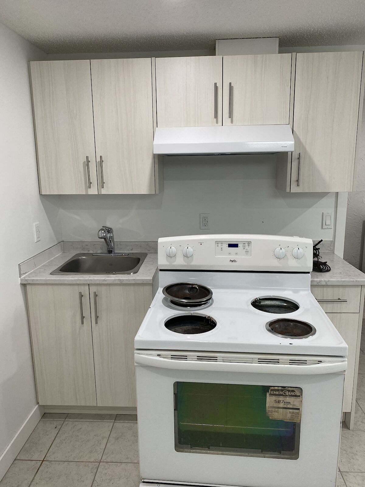 Calgary 1 bedroom Basement for rent. Property photo: 583572-1
