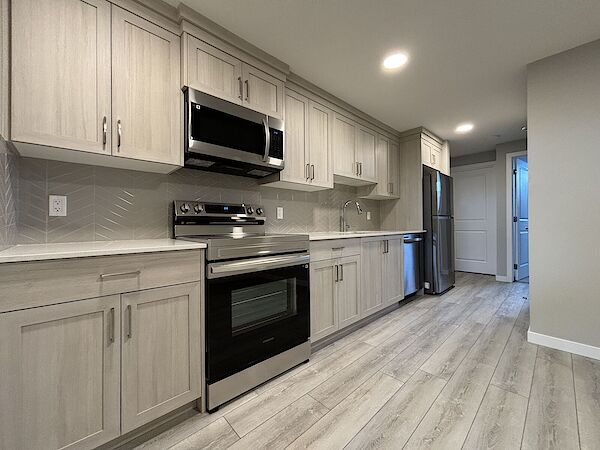 Built 2-Bedroom, 1-Bathroom Legal Basement Suite in Creekstone SW
