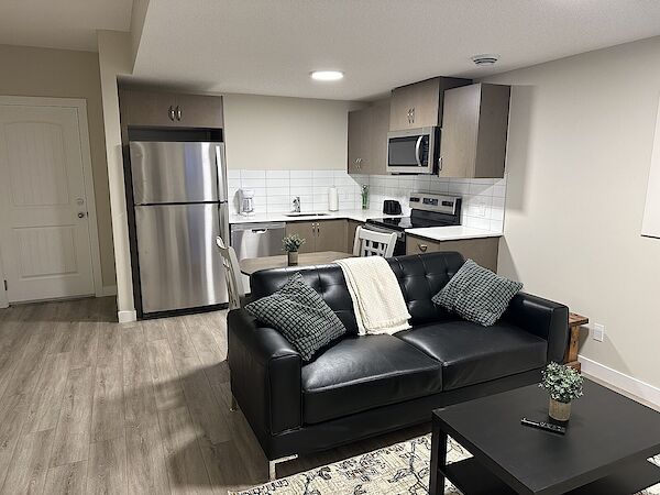 Calgary 1 bedroom Basement for rent. Property photo: 584140-3