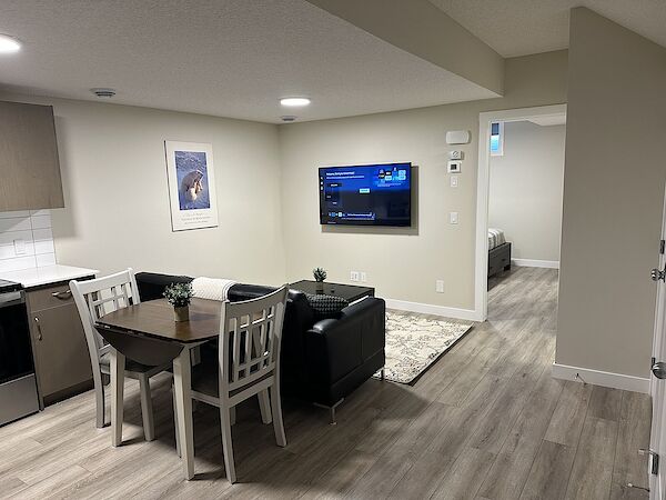 Calgary 1 bedroom Basement for rent. Property photo: 584140-2