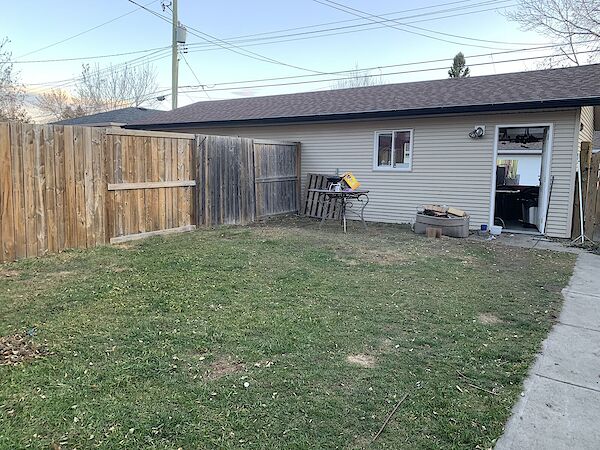 Calgary 3 bedrooms Duplex for rent. Property photo: 585261-3