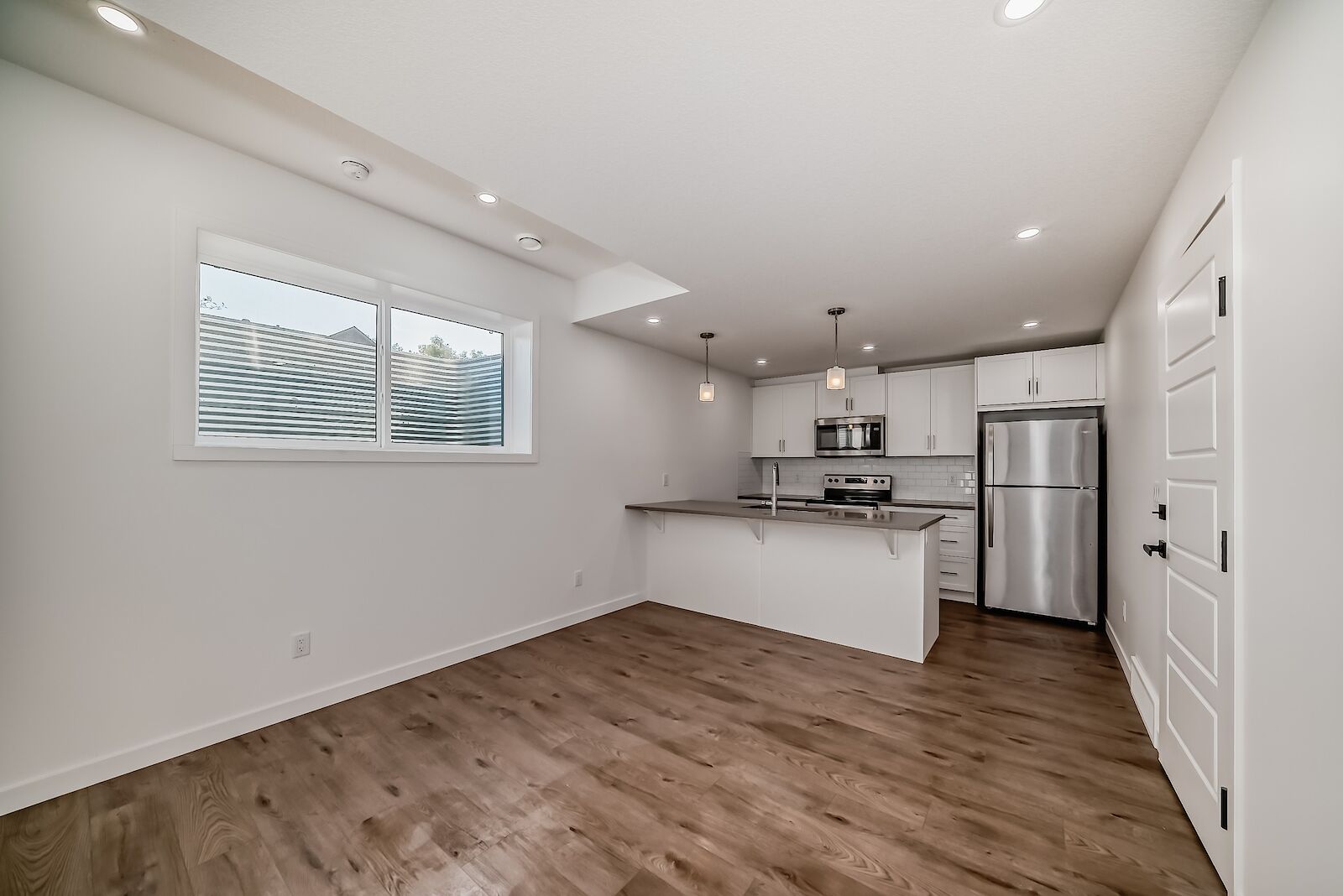 Calgary 1 bedroom Basement for rent. Property photo: 586006-1