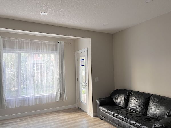 2 Bedrooms Newly Renovated Walkout Basement in Panorama Hills