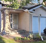 Beautiful Townhouse in Great Location