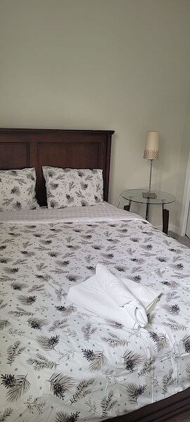 Calgary 2 + Den bedrooms Basement for rent. Property photo: 586606-2