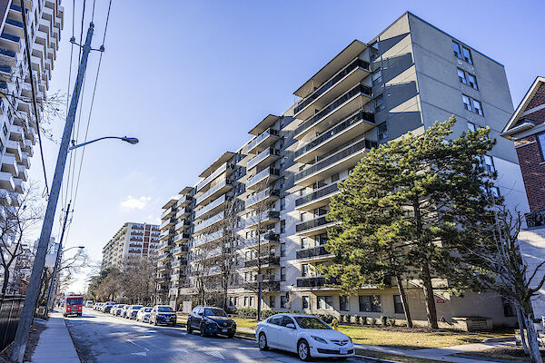 Toronto 2 bedrooms Apartment for rent. Property photo: 586921-2