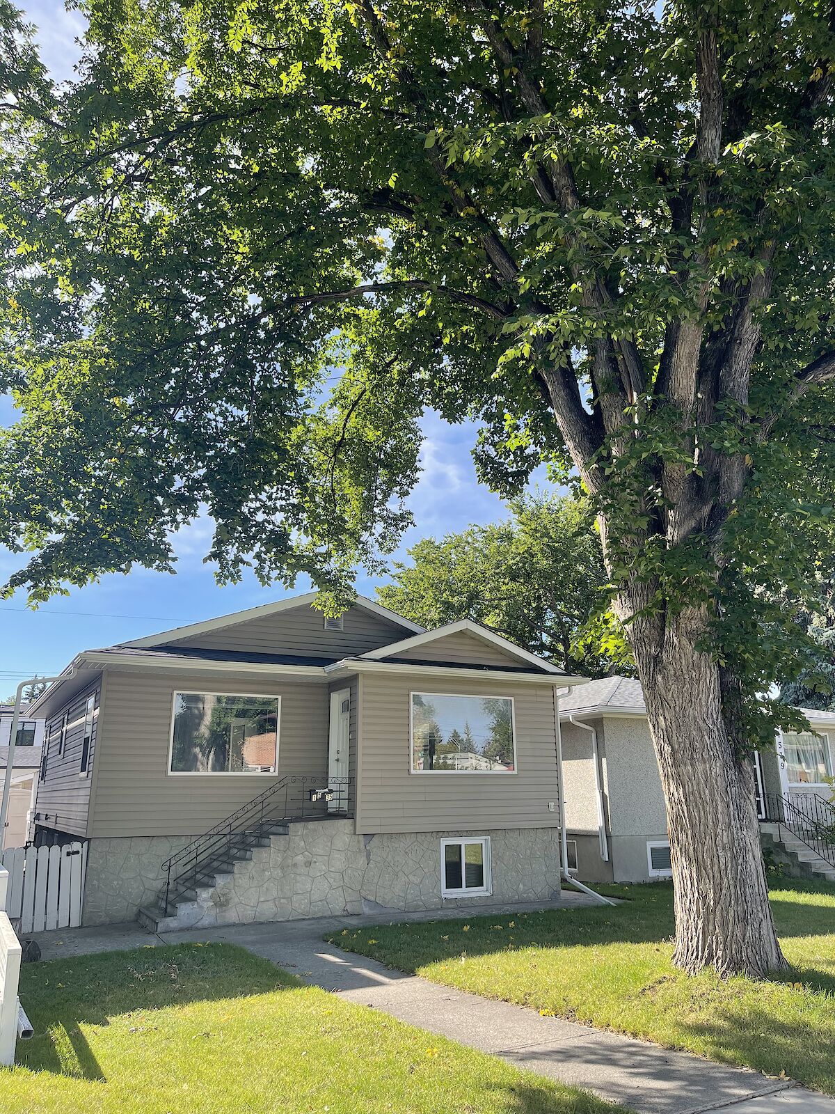 Calgary 2 bedrooms Main Floor for rent. Property photo: 587310-1