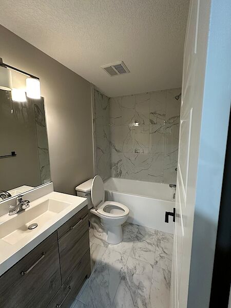Calgary 1 bedroom Basement for rent. Property photo: 587433-2