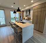 Luxury Furnished Townhouse Minutes from DT - Rooftop Patio & Sauna