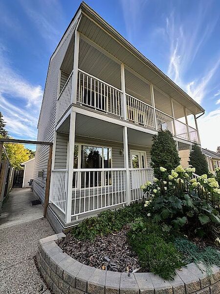 Fully Furnished heated floor 2 bedrooms basement suite, 5 min. drive from U of A