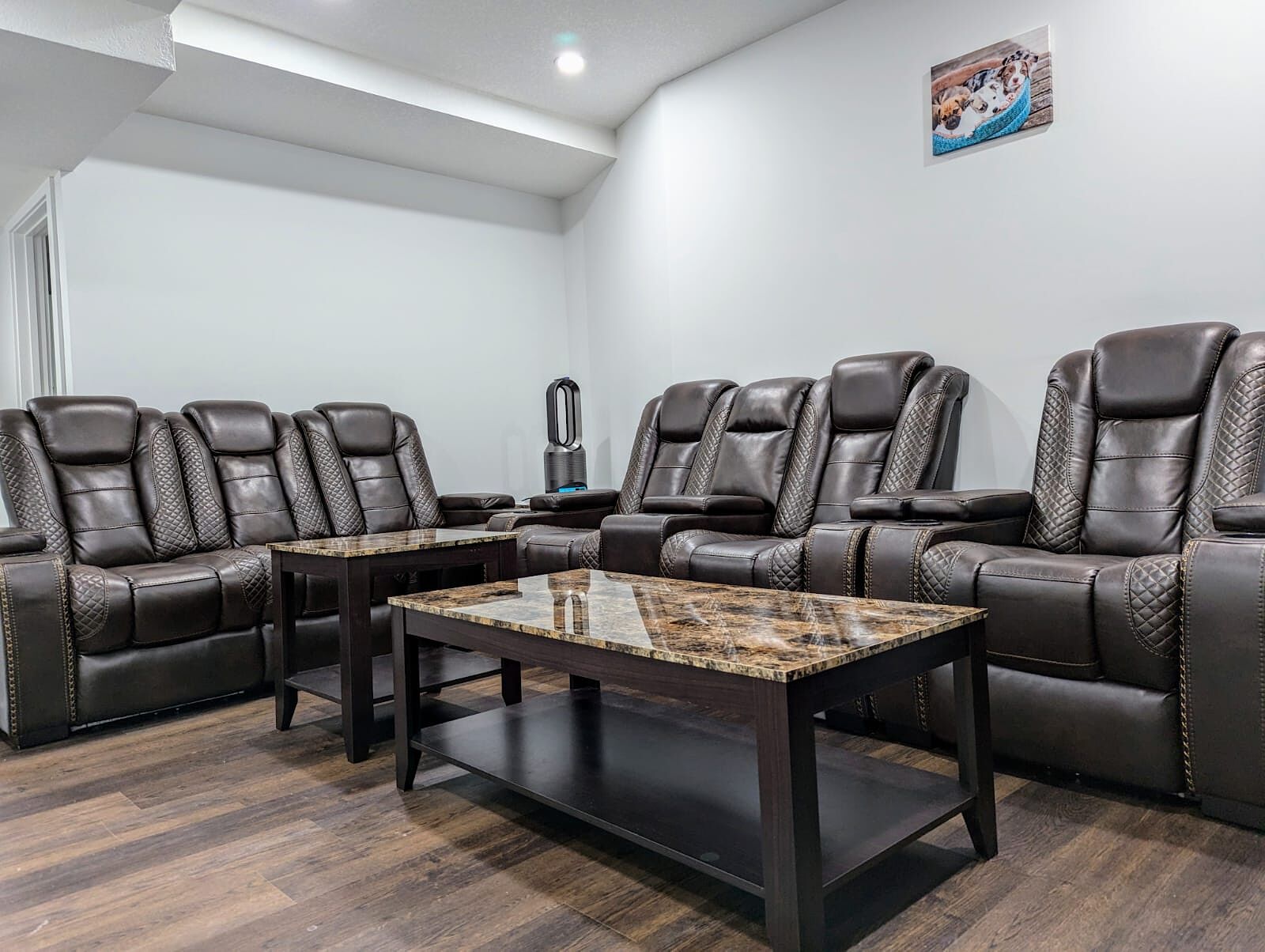Calgary 2 bedrooms Apartment for rent. Property photo: 587850-1