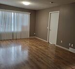 Spacious Main floor 3BD, 1 Wash, Sperate Laundry, Thorncliff