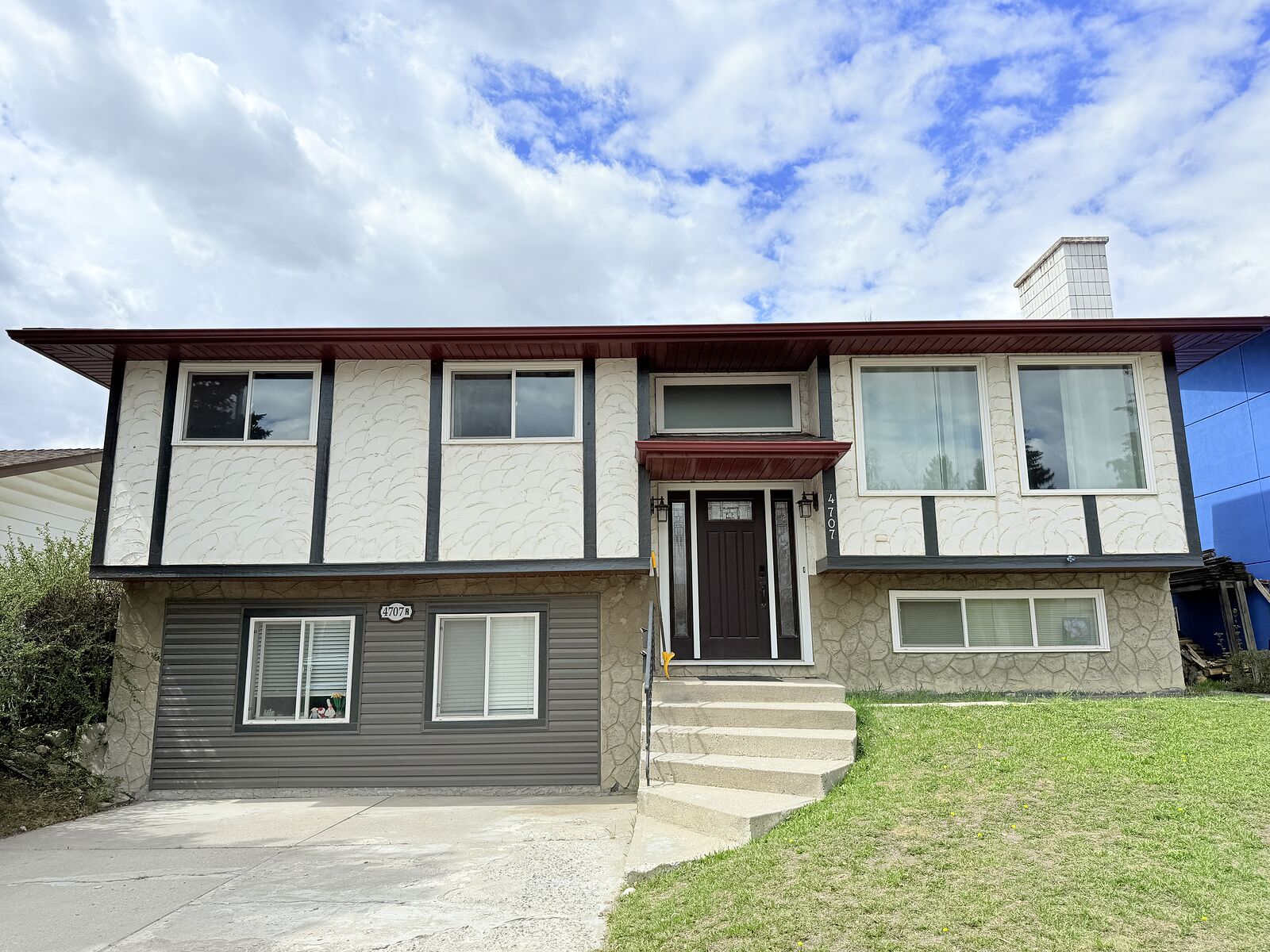 Calgary 3 bedrooms Room For Rent for rent. Property photo: 587904-1