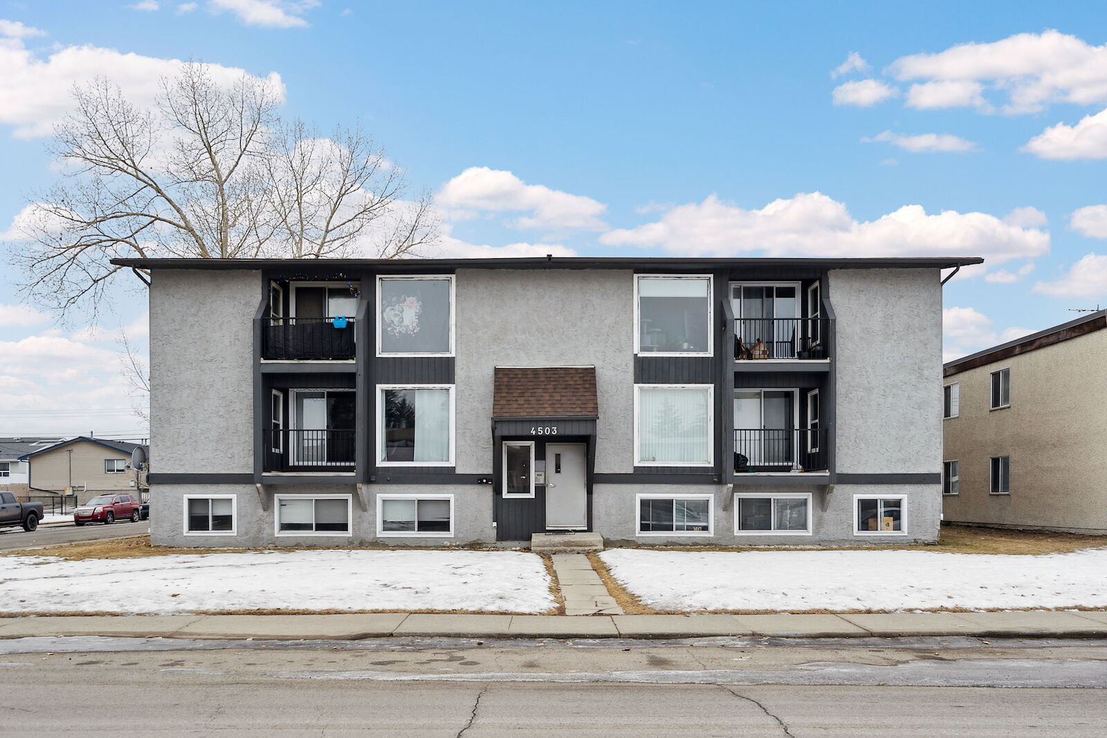 Calgary 1 bedroom Condo Unit for rent. Property photo: 587970-1