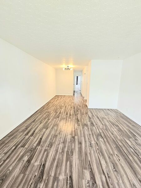 Calgary 2 bedrooms Duplex for rent. Property photo: 588540-3