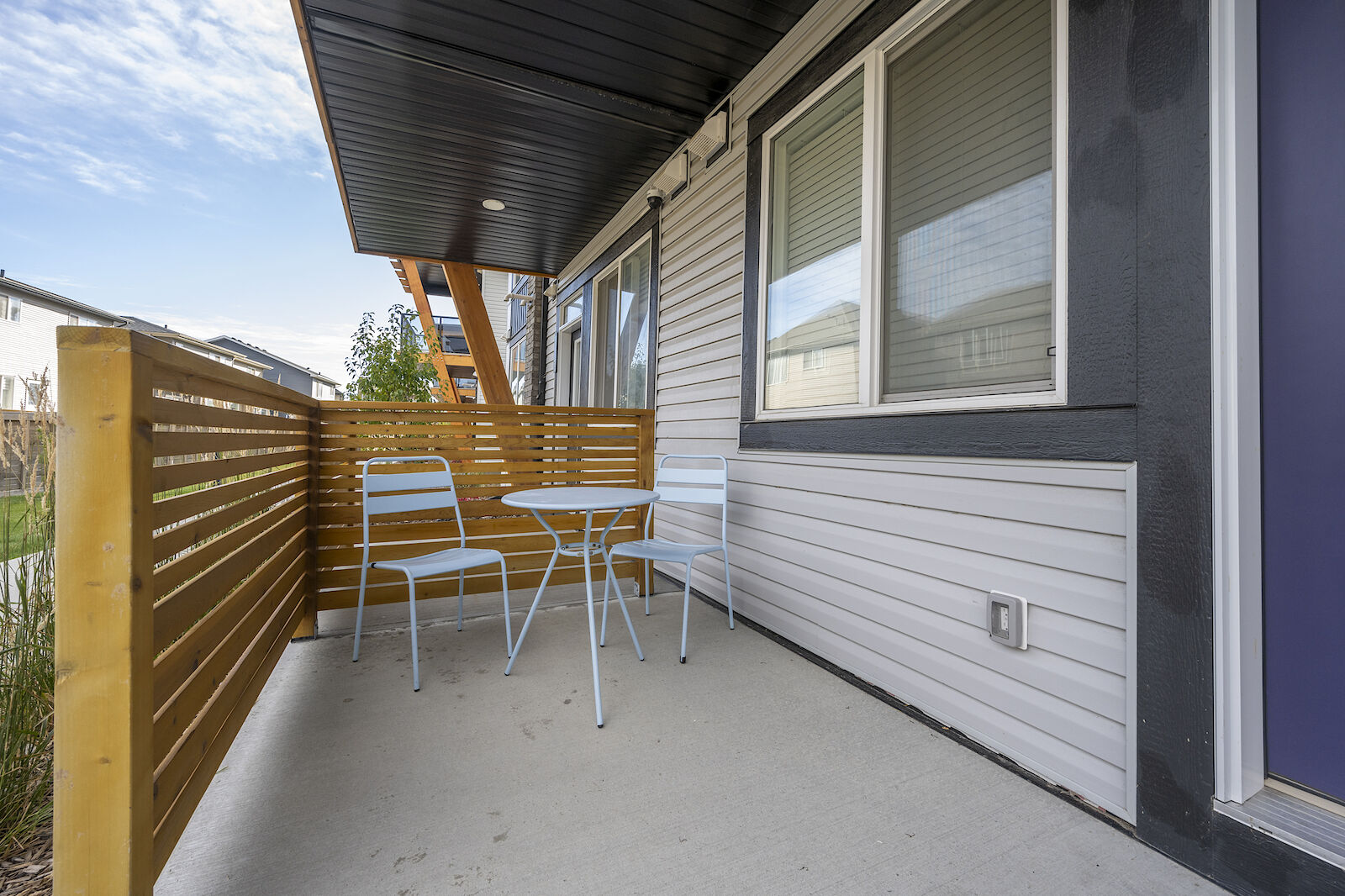 Calgary 1 bedroom Condo Unit for rent. Property photo: 588844-1