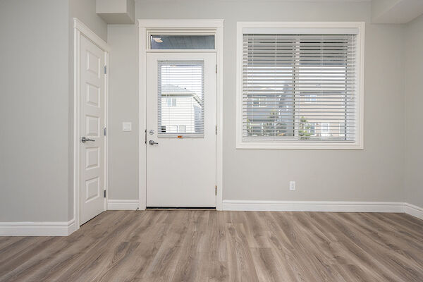 Calgary 1 bedroom Condo Unit for rent. Property photo: 588844-2
