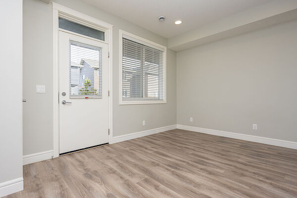 Calgary 1 bedroom Condo Unit for rent. Property photo: 588844-3