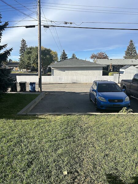 Calgary 3 bedrooms Duplex for rent. Property photo: 589869-2