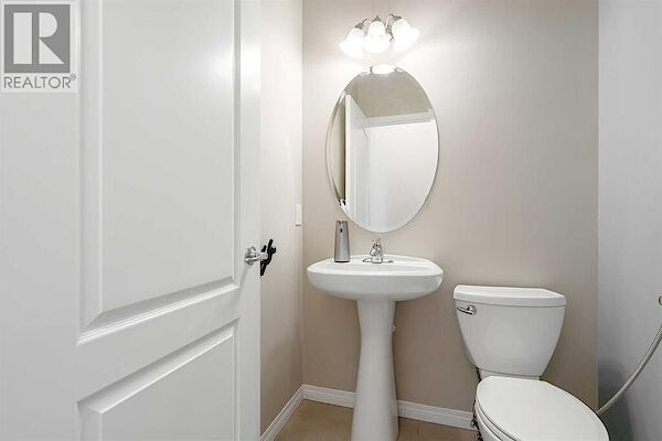 Calgary 3 bedrooms Main Floor for rent. Property photo: 590133-3