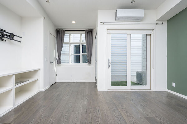 Calgary 1 bedroom Condo Unit for rent. Property photo: 590456-2