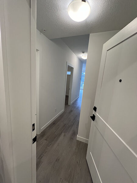 Calgary 1 bedroom Condo Unit for rent. Property photo: 590489-2
