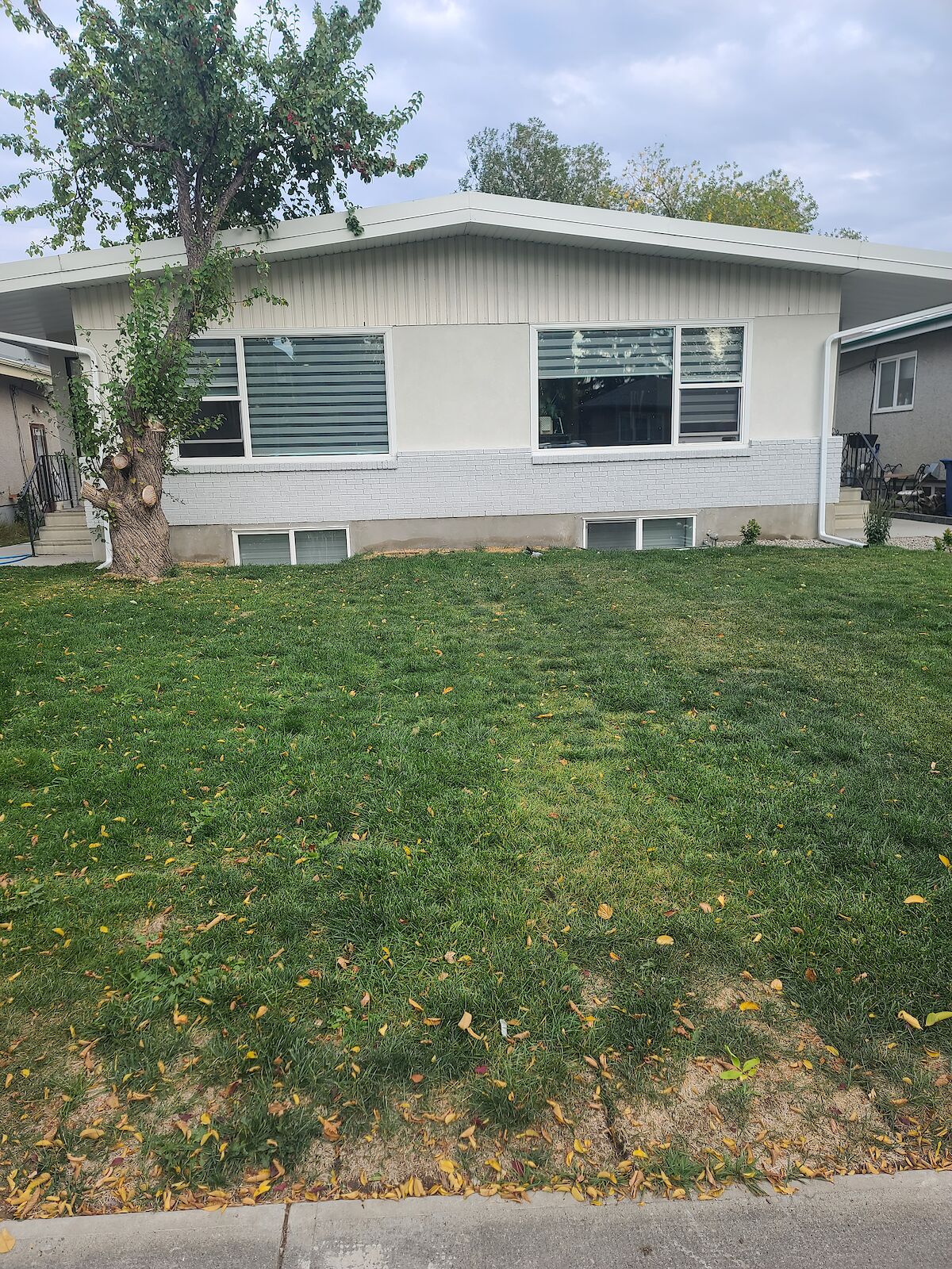 Calgary 2 bedrooms Basement for rent. Property photo: 590644-1