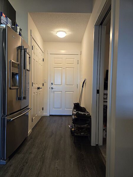Calgary 2 bedrooms Condo Unit for rent. Property photo: 590940-3