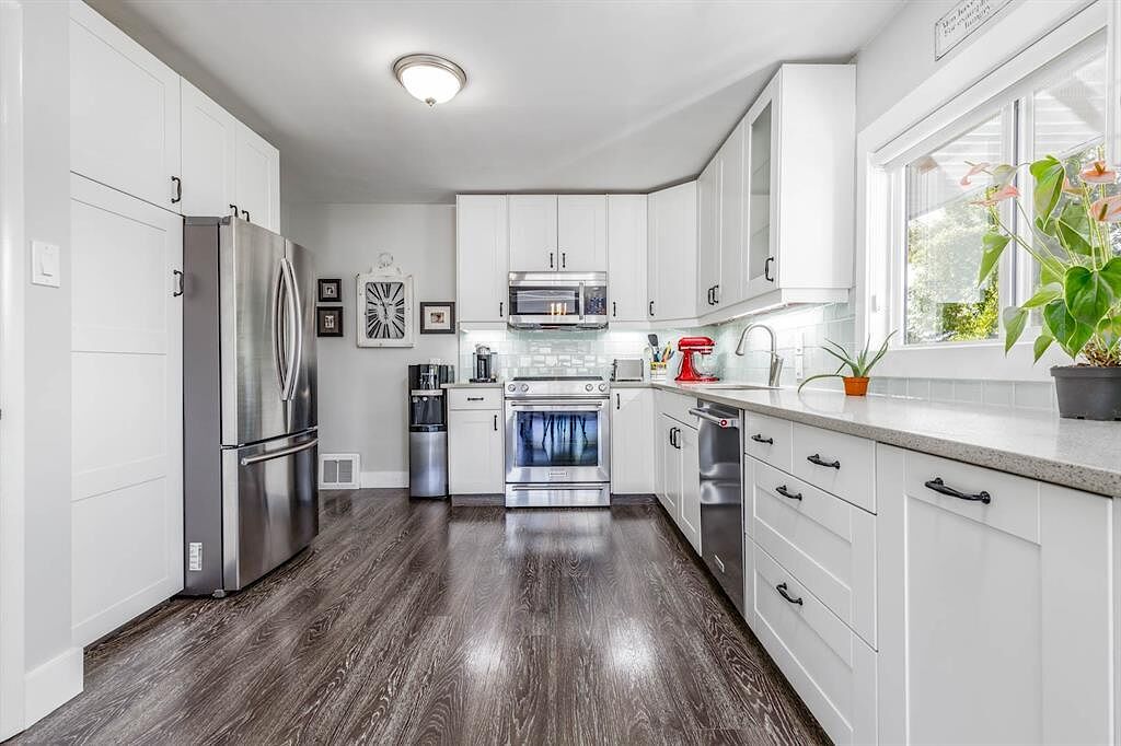 Calgary 2 bedrooms Main Floor for rent. Property photo: 591311-1