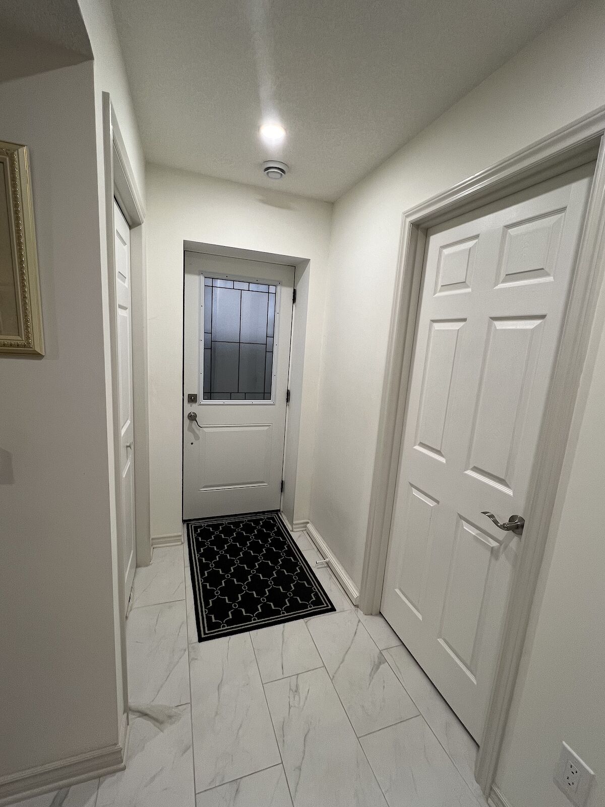 Calgary 2 + Den bedrooms Basement for rent. Property photo: 591965-1