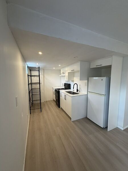 Calgary 2 bedrooms Basement for rent. Property photo: 592464-2