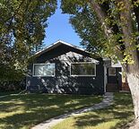 Spacious 2 bedroom, 1 bathroom duplex
