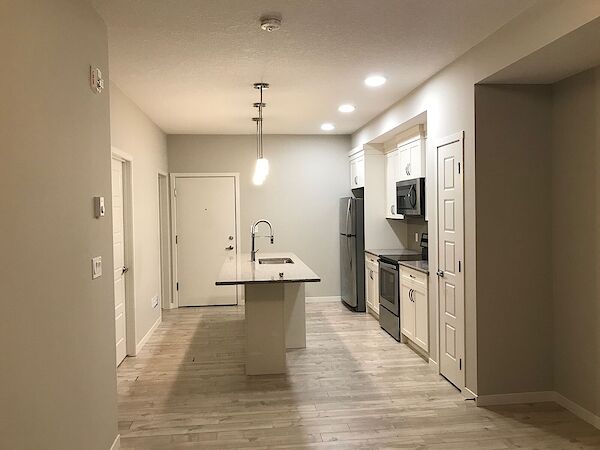 Calgary 1 bedroom Condo Unit for rent. Property photo: 592560-3