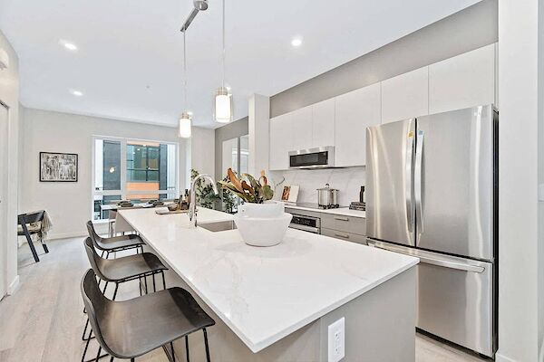 Vancouver 3 bedrooms Apartment for rent. Property photo: 592598-2