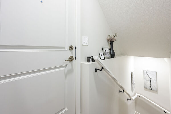 Calgary 1 bedroom Basement for rent. Property photo: 592694-2