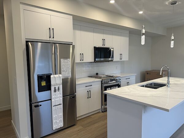 Calgary 3 + Den bedrooms Townhouse for rent. Property photo: 593049-2