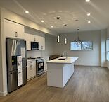3 bedroom, 3.5 bath TOWNHOME with ROOFTOP PATIO Forest Lawn