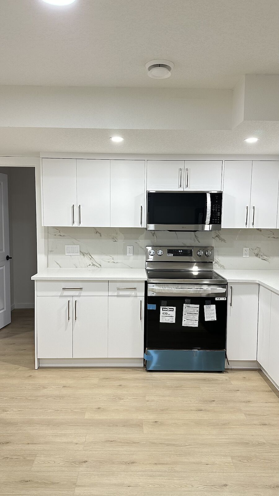 Calgary 2 bedrooms Basement for rent. Property photo: 594180-1