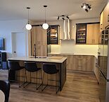 Top Floor Upgraded 2 Bed 2 Bath Condo