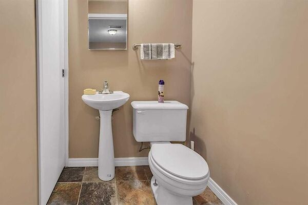 Calgary 2 bedrooms Basement for rent. Property photo: 594880-3