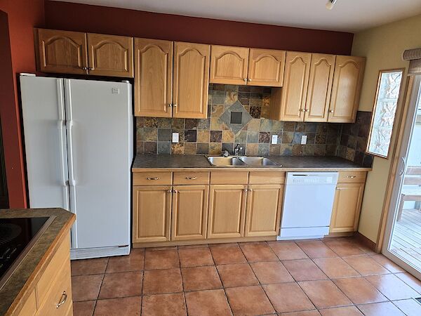 Calgary 3 bedrooms Main Floor for rent. Property photo: 594987-3