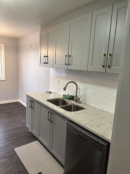 Calgary 4 + Den bedrooms Townhouse for rent. Property photo: 595021-2