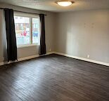 Spacious 4 bedroom plus den newly renovated townhouse
