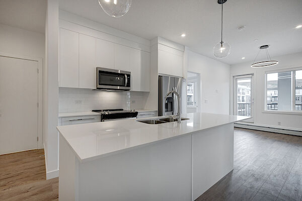 Calgary 3 bedrooms Condo Unit for rent. Property photo: 595030-2